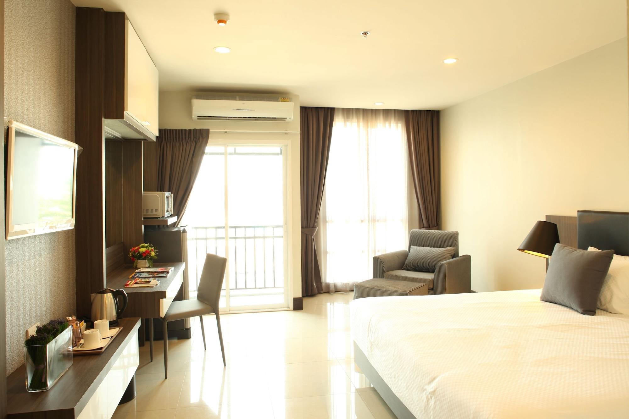 Crystal Suites Suvarnbhumi Airport Bangkok Exterior photo