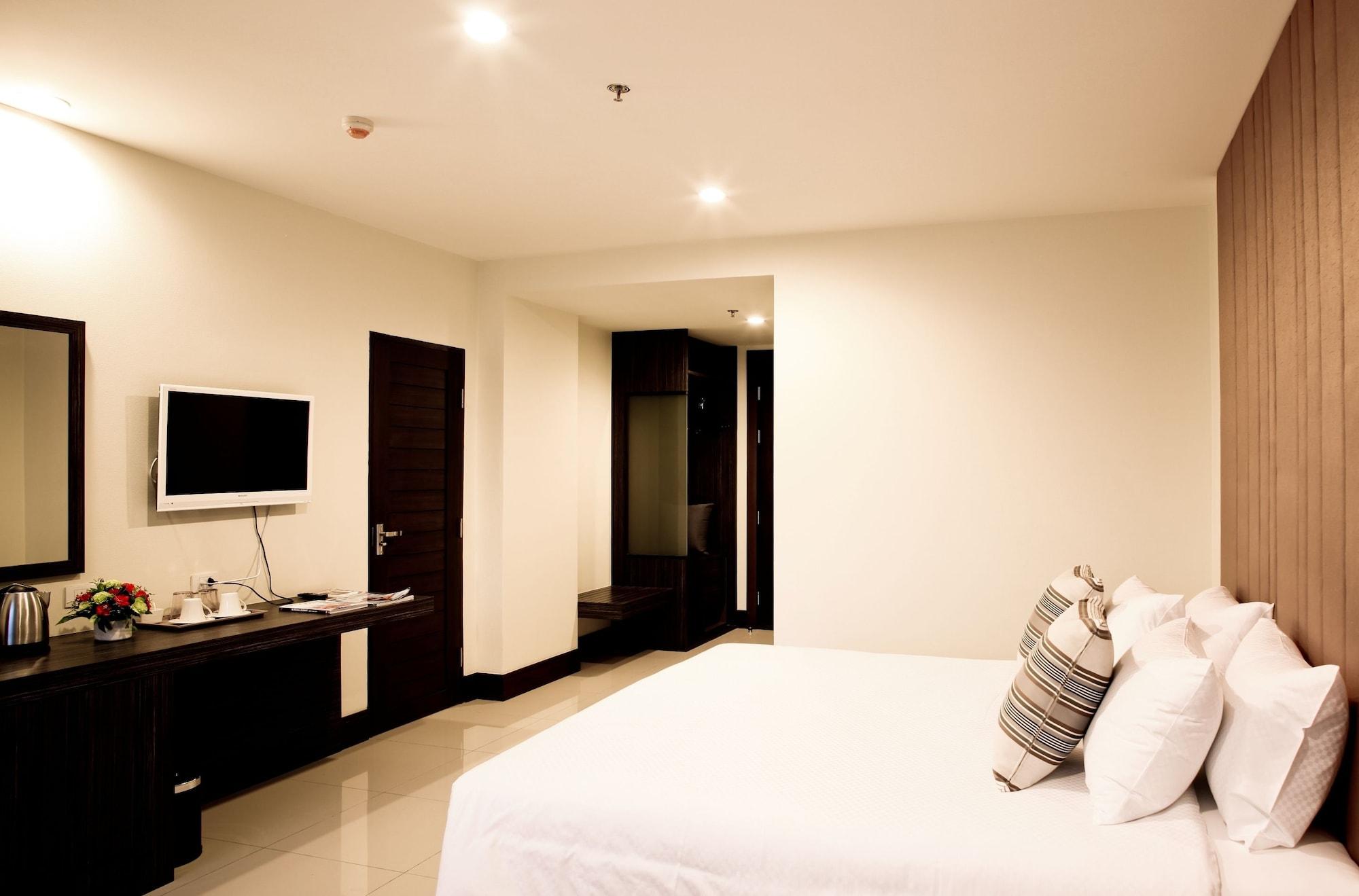 Crystal Suites Suvarnbhumi Airport Bangkok Exterior photo