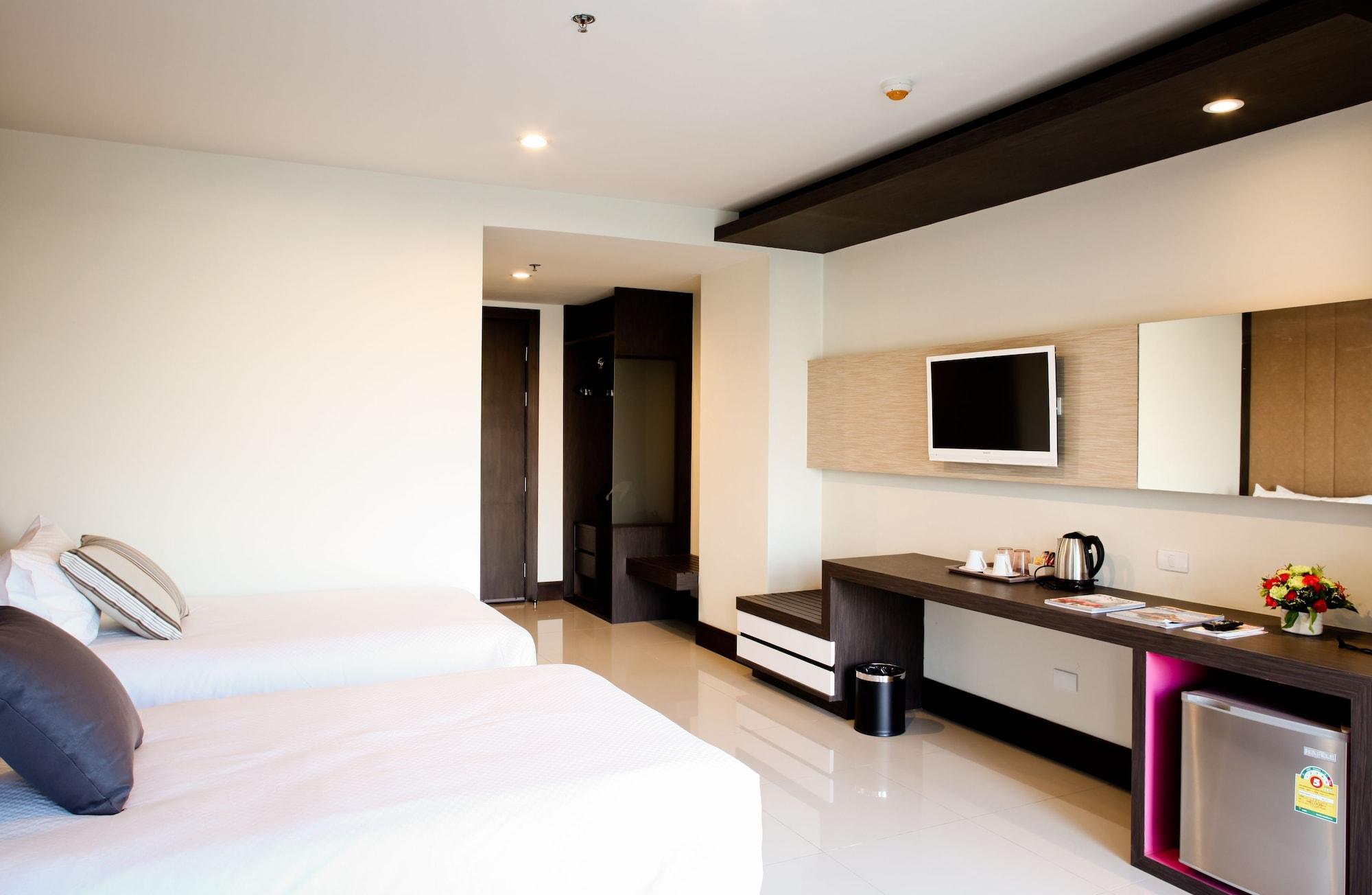 Crystal Suites Suvarnbhumi Airport Bangkok Exterior photo