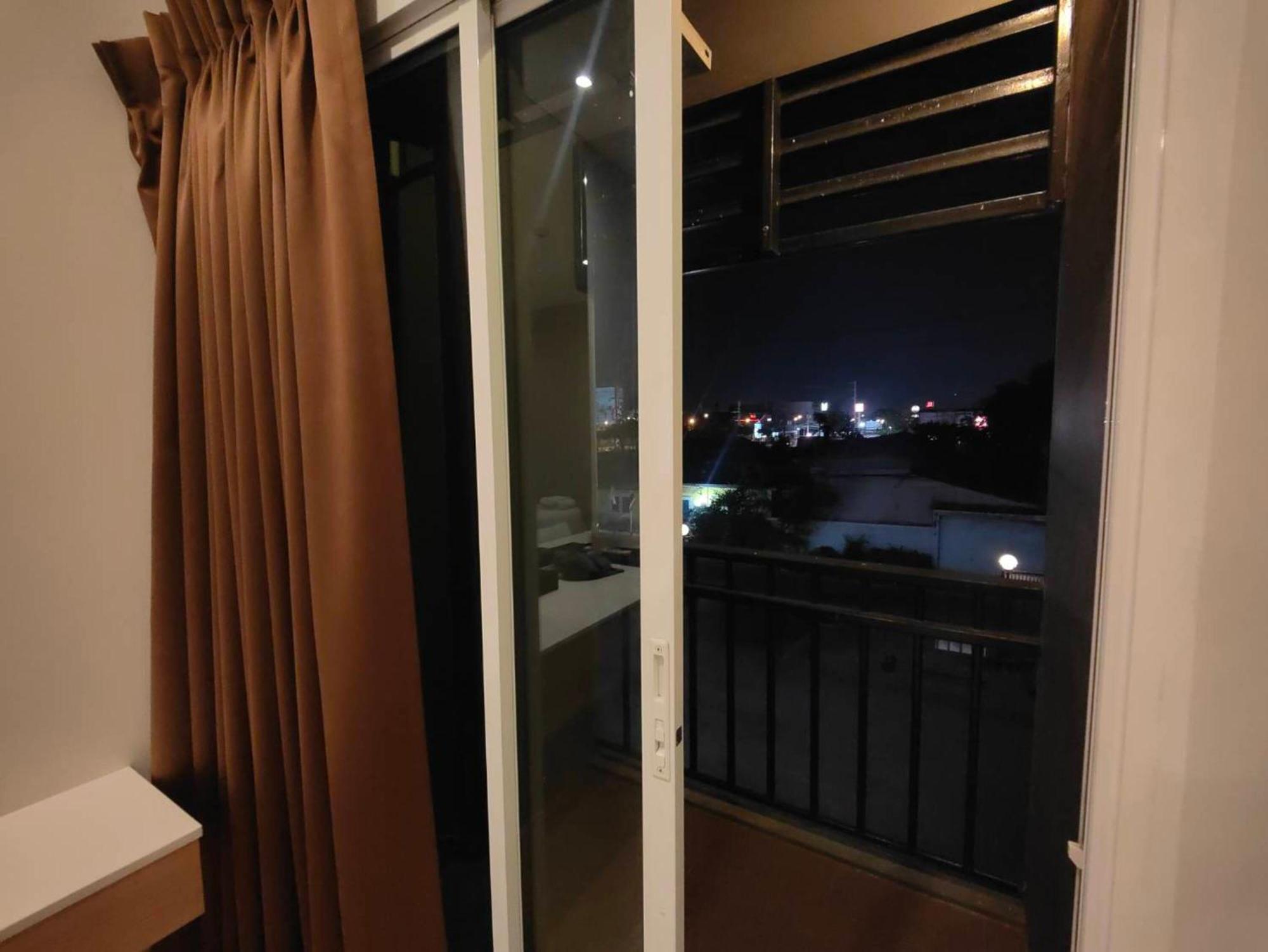 Crystal Suites Suvarnbhumi Airport Bangkok Exterior photo