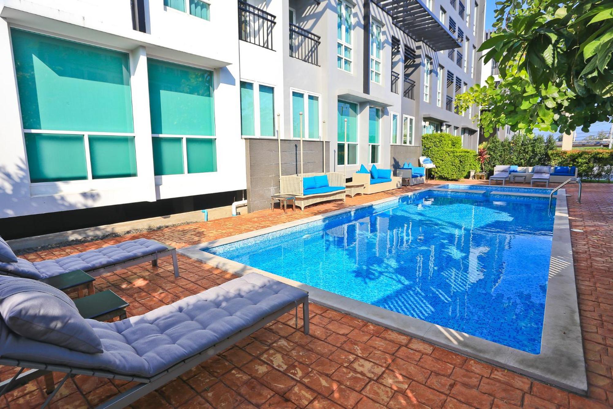 Crystal Suites Suvarnbhumi Airport Bangkok Exterior photo