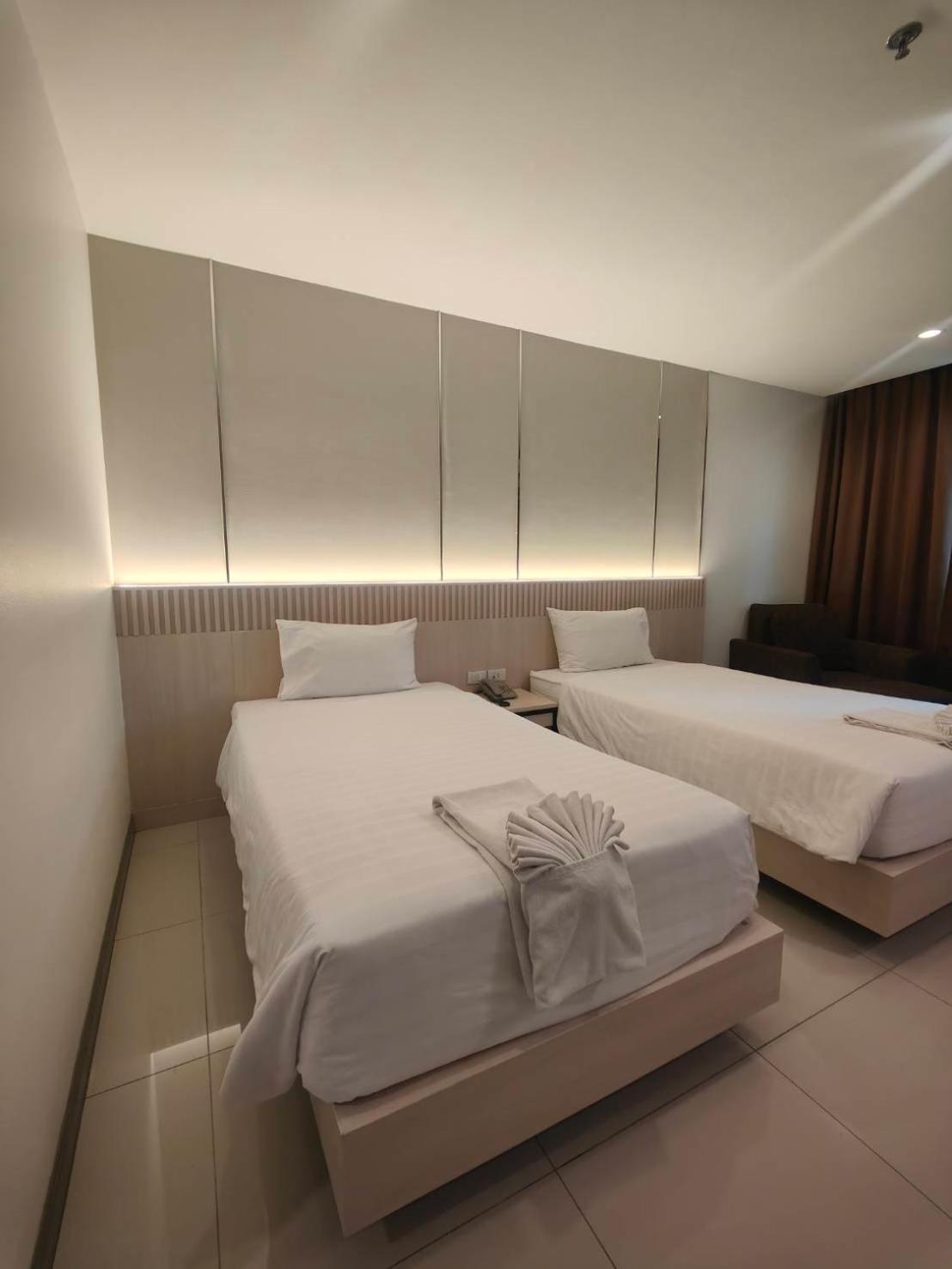 Crystal Suites Suvarnbhumi Airport Bangkok Exterior photo